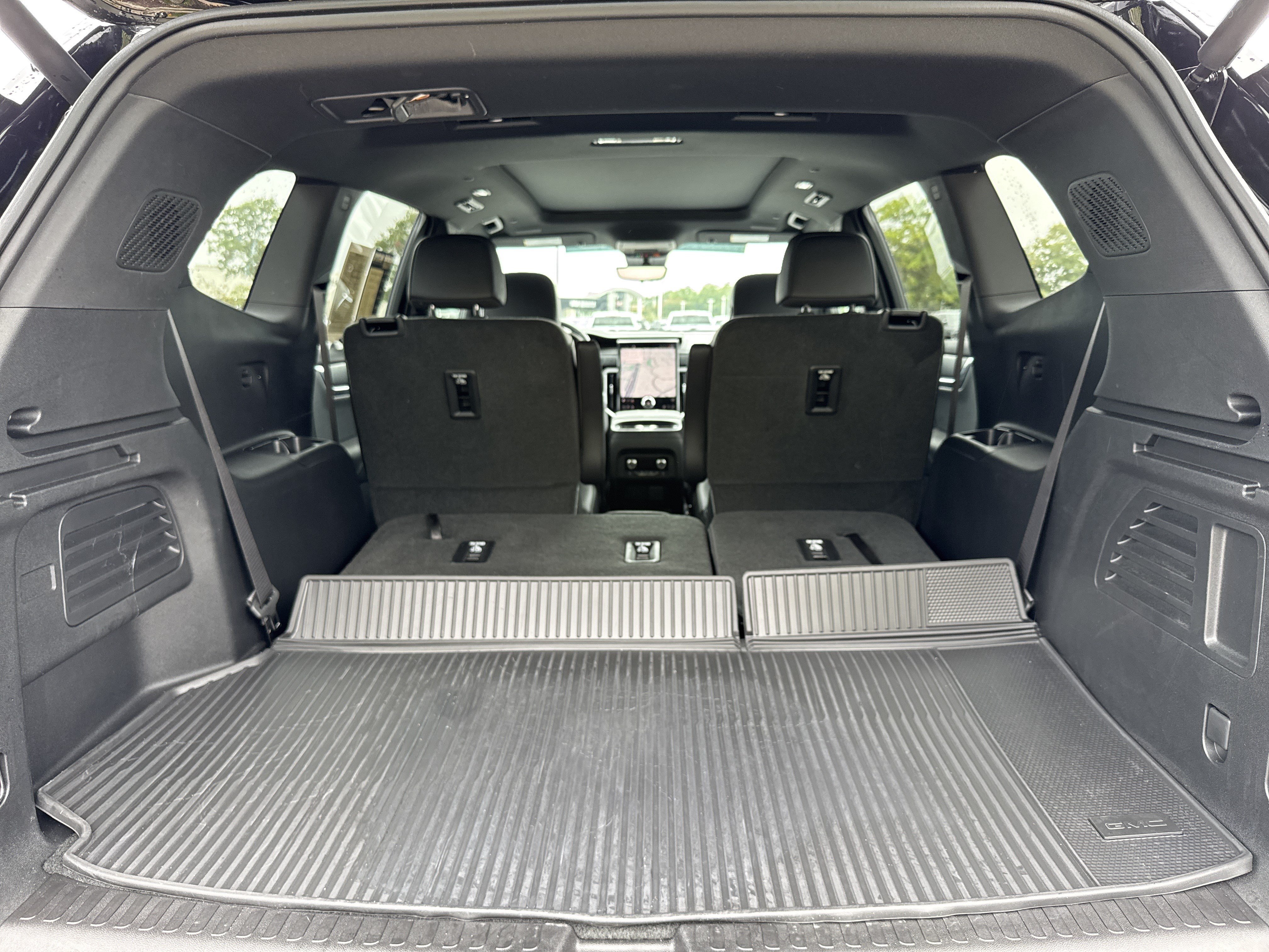 Used 2026 GMC Acadia Elevation w/ Black Edition FWD image 26