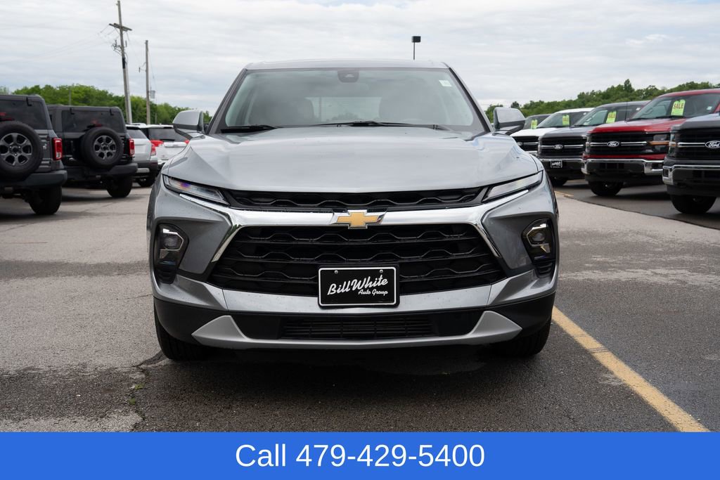 Used 2025 Chevrolet Blazer LT AWD/4WD image 9
