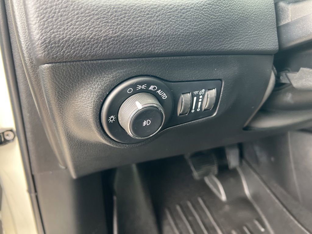 Used 2021 Jeep Compass Limited image 51