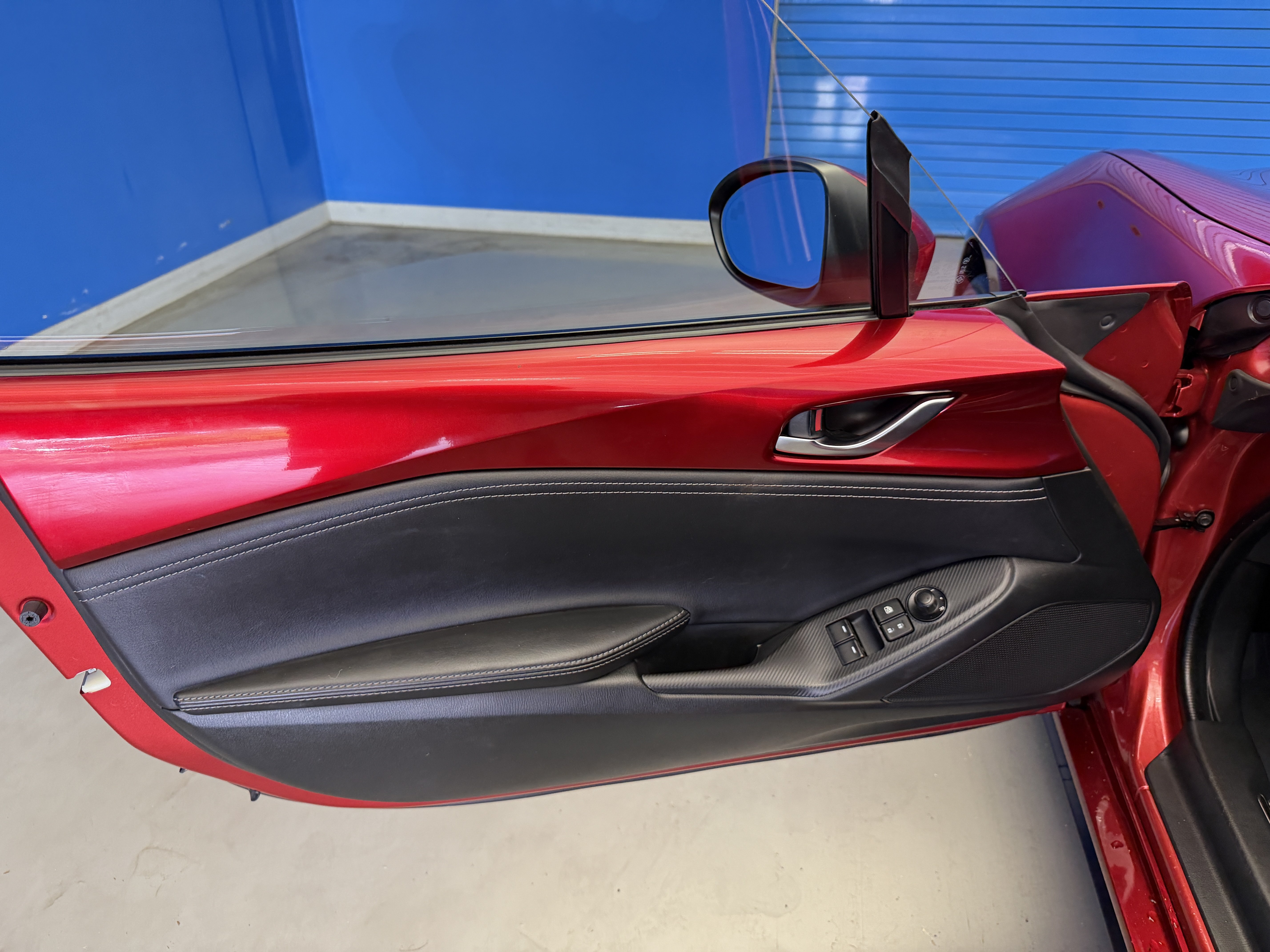 Used 2024 MAZDA MX-5 Miata Grand Touring RWD image 9