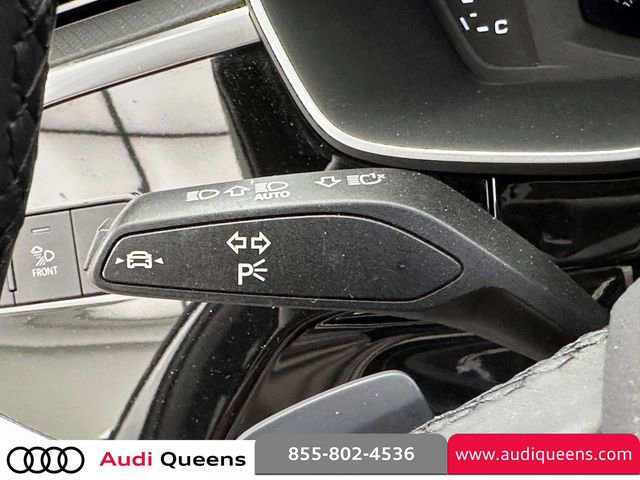 Used 2023 Audi Q3 2.0T Premium w/ Convenience Package AWD/4WD image 32