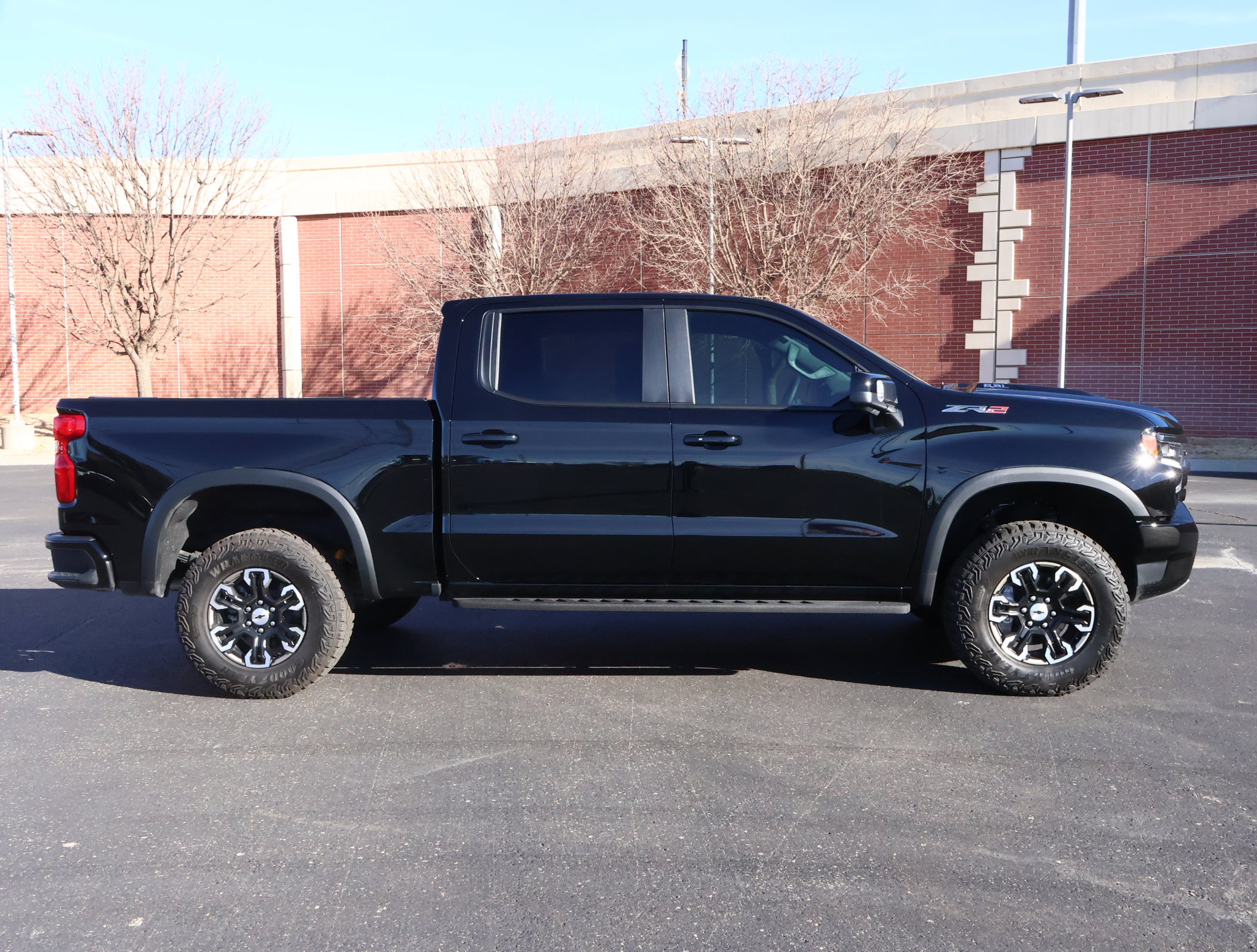 Certified 2024 Chevrolet Silverado 1500 ZR2 w/ Technology Package image 36