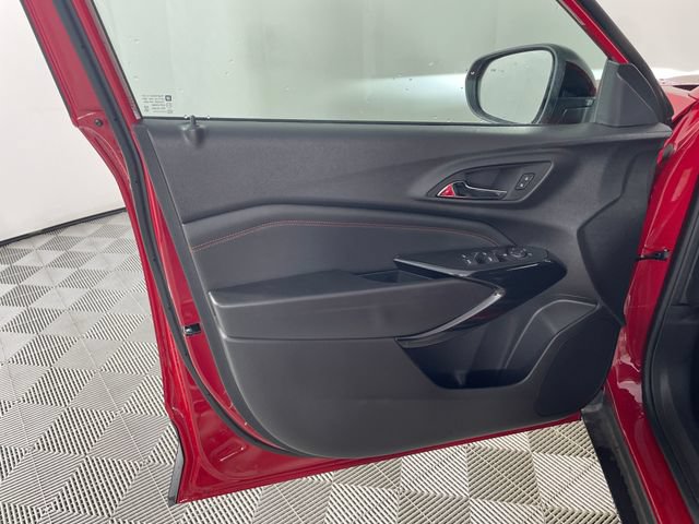 New 2026 Chevrolet Trax RS w/ Driver Confidence Package FWD image 5