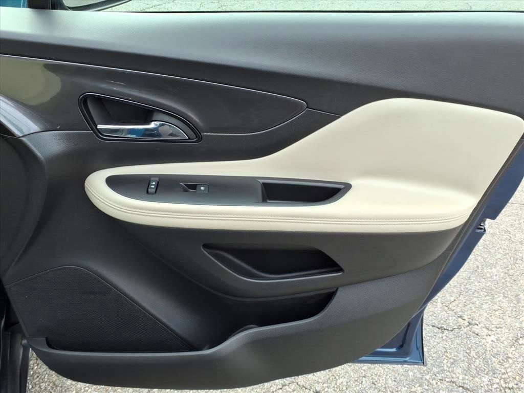 Used 2019 Buick Encore Preferred w/ Safety Package image 13