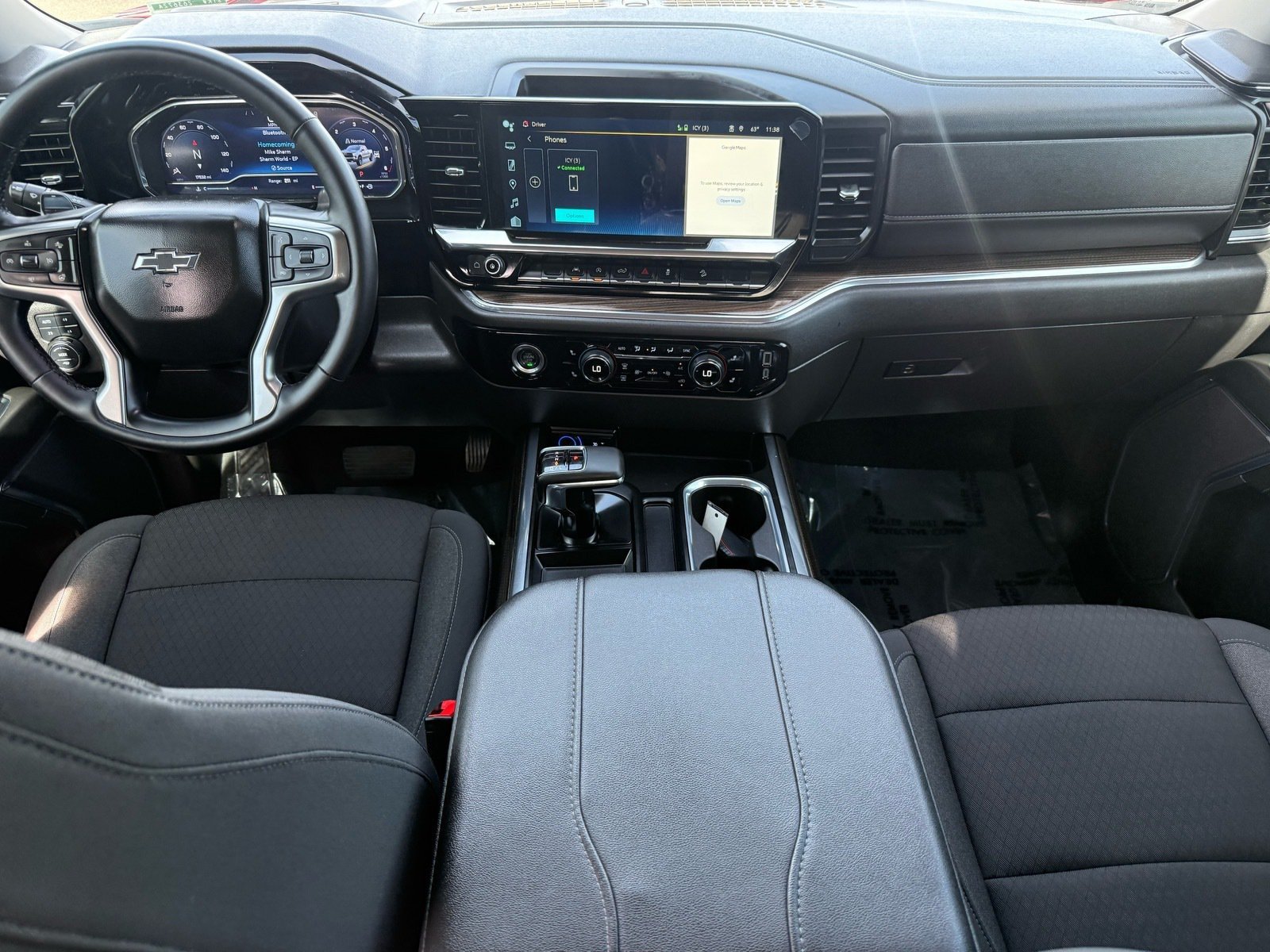 Used 2024 Chevrolet Silverado 1500 LT Trail Boss AWD/4WD image 27