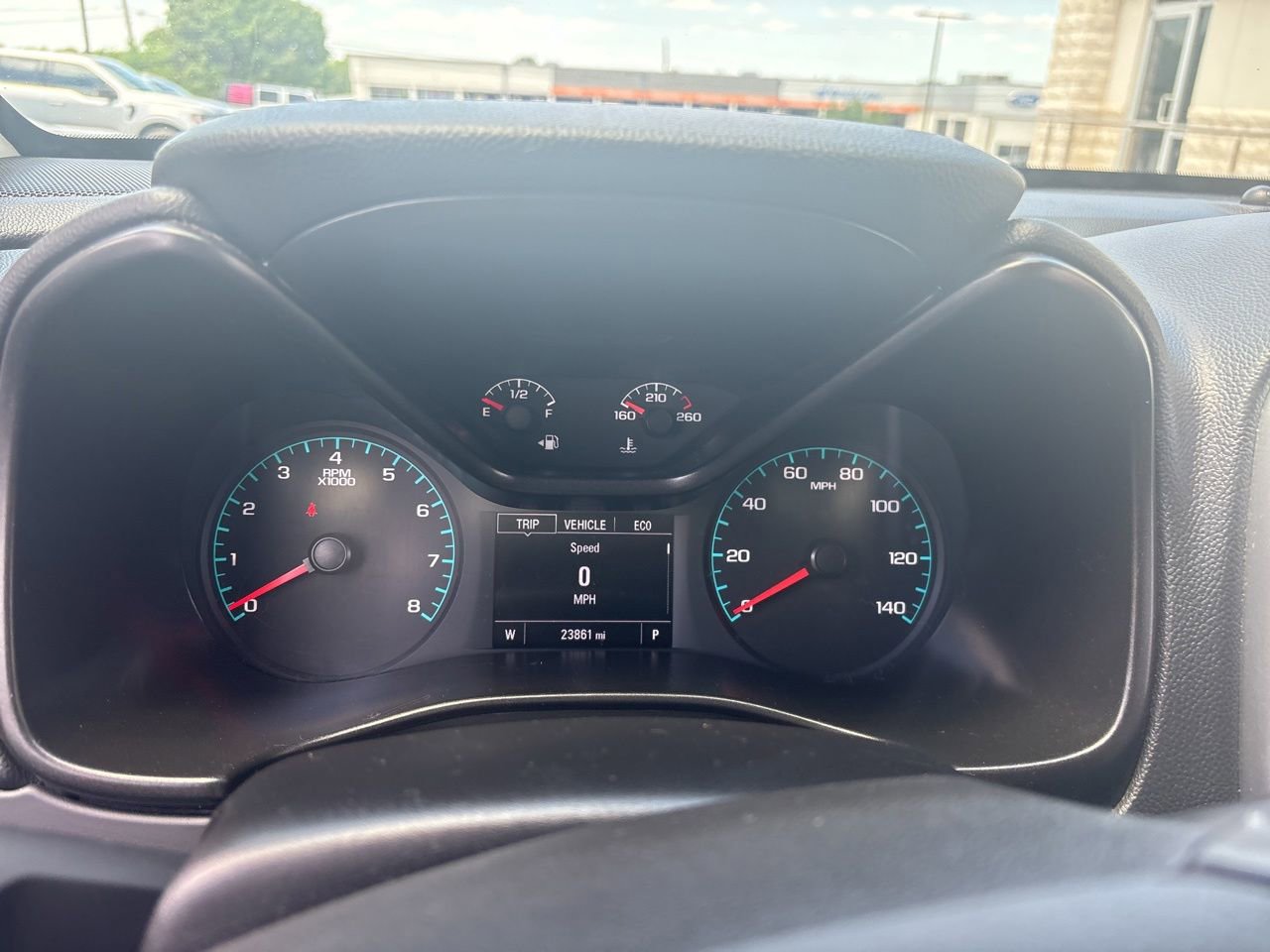 Used 2022 Chevrolet Colorado LT AWD/4WD image 9