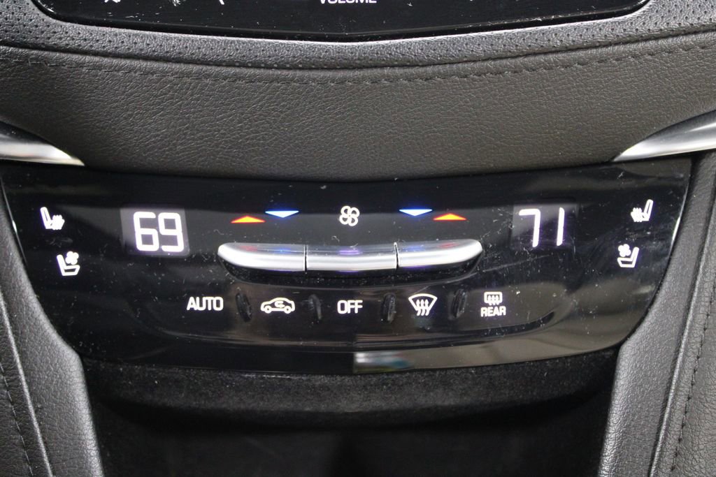Used 2018 Cadillac XT5 Premium Luxury FWD image 29