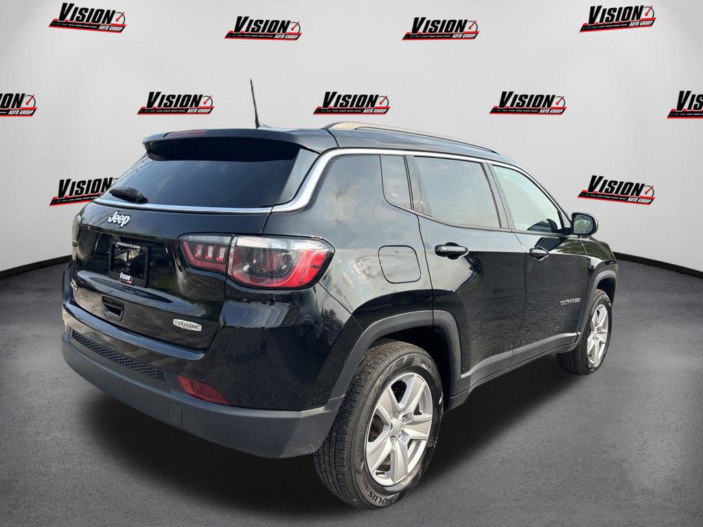 Used 2022 Jeep Compass Latitude w/ Convenience Group AWD/4WD image 5