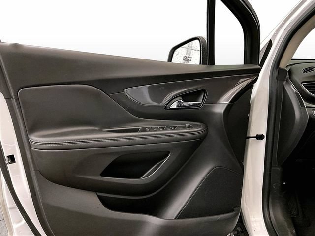 Used 2019 Buick Encore Essence FWD image 22