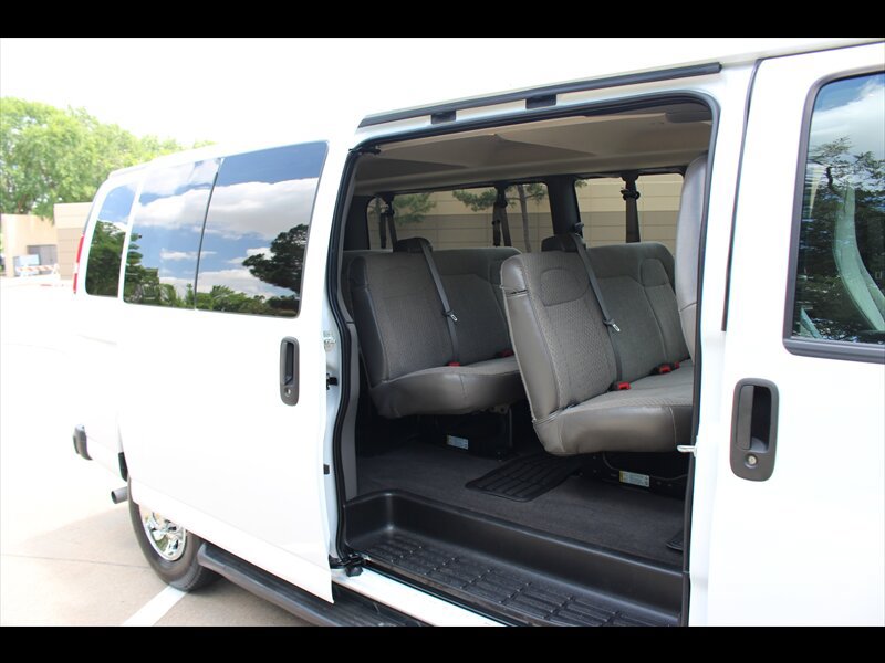 Used 2024 Chevrolet Express 3500 LT w/ LT Preferred Equipment Group RWD image 14