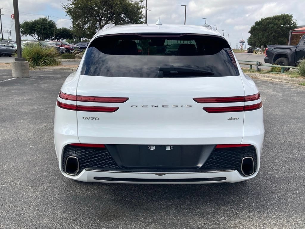 Used 2025 Genesis GV70 2.5T AWD/4WD image 6