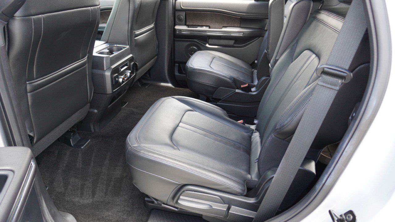 Used 2018 Ford Expedition Limited w/ Equipment Group 301A RWD image 35