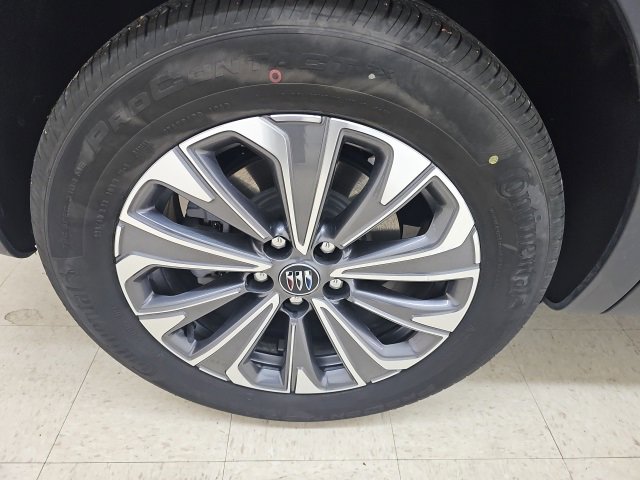 Used 2025 Buick Envision Preferred image 23