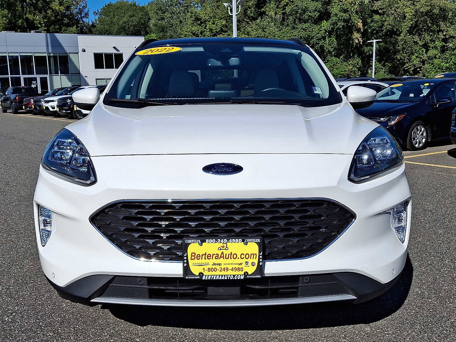 Used 2022 Ford Escape Titanium w/ Class II Trailer Tow Package image 2