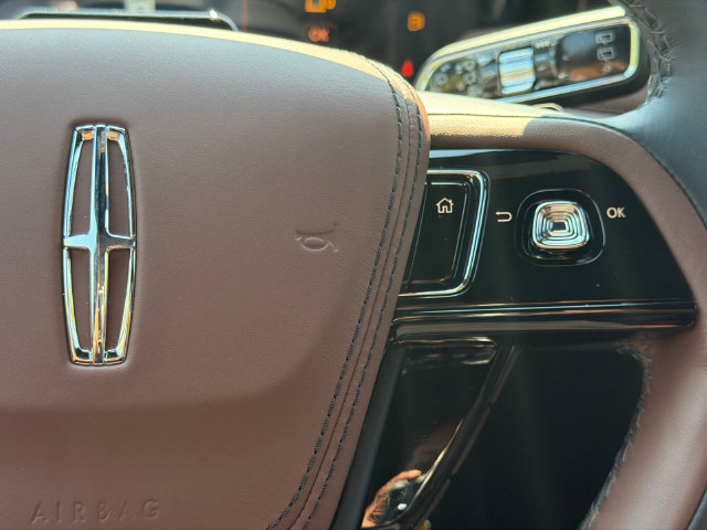 New 2026 Lincoln Aviator Reserve AWD/4WD image 30
