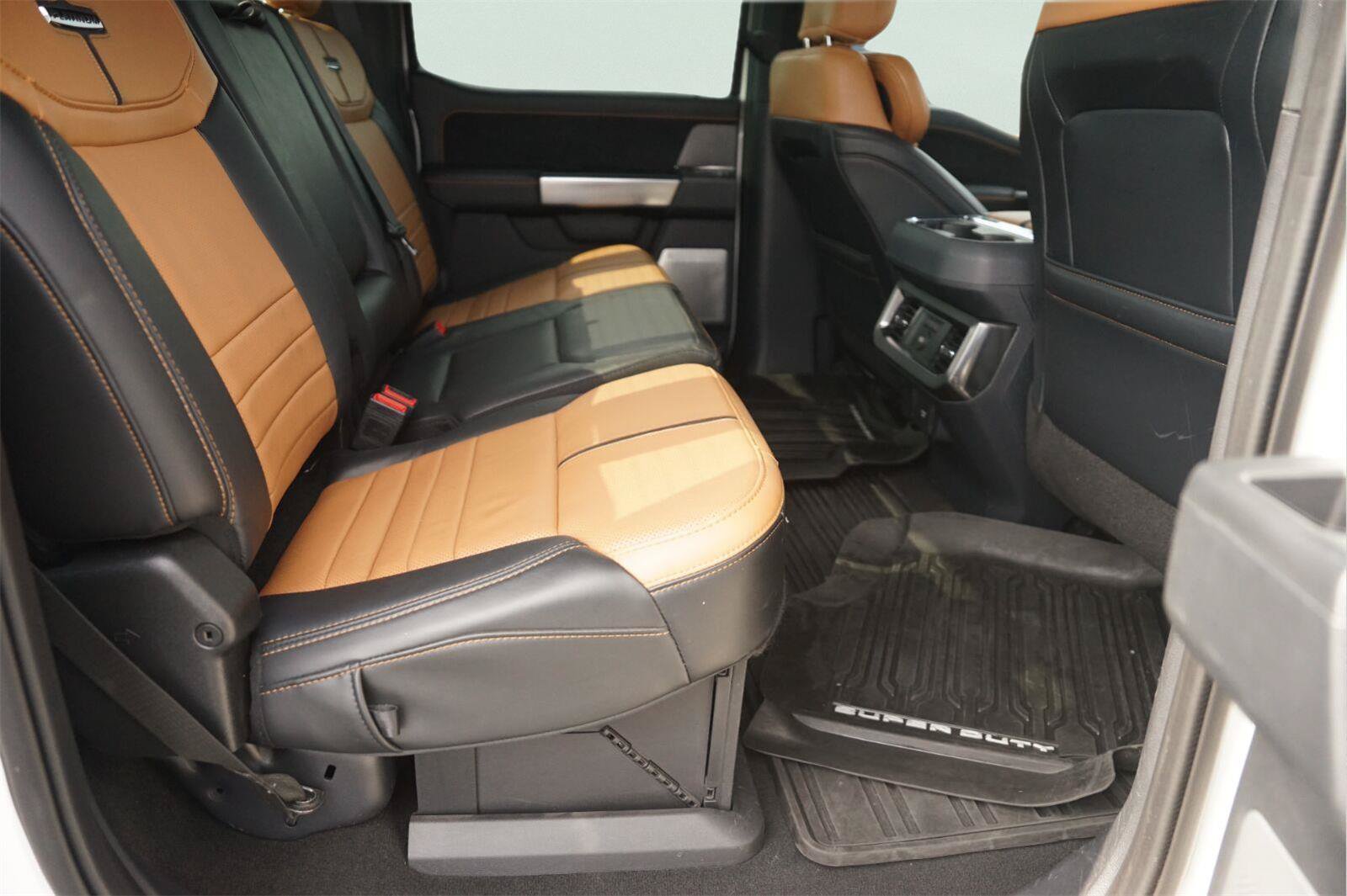 Certified 2024 Ford F350 Platinum AWD/4WD image 15