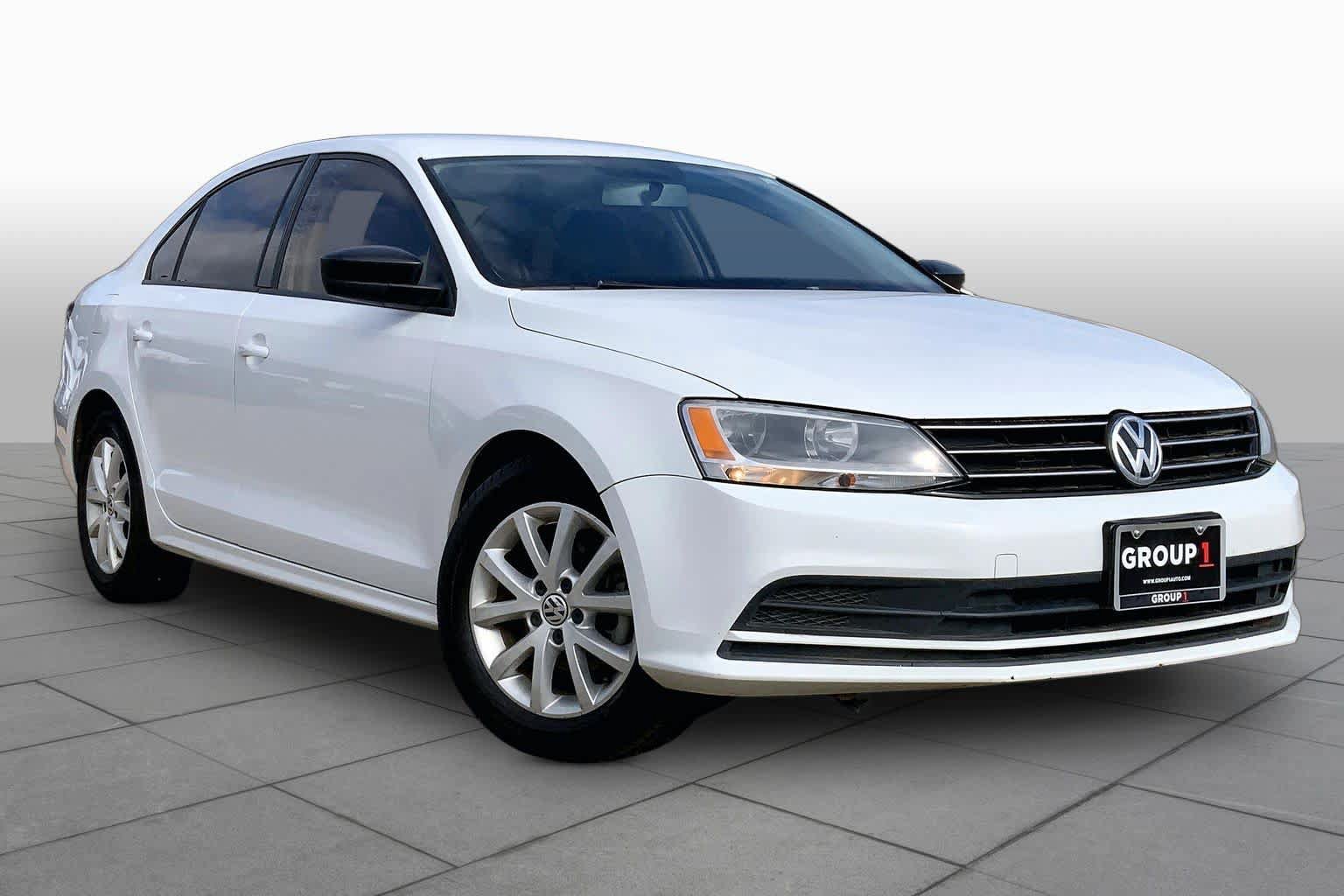 Used 2015 Volkswagen Jetta SE FWD image 2