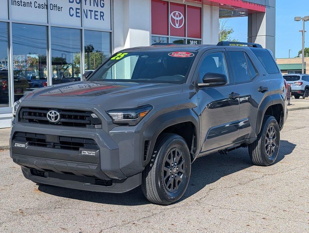 Used 2025 Toyota 4Runner SR5 AWD/4WD image 3