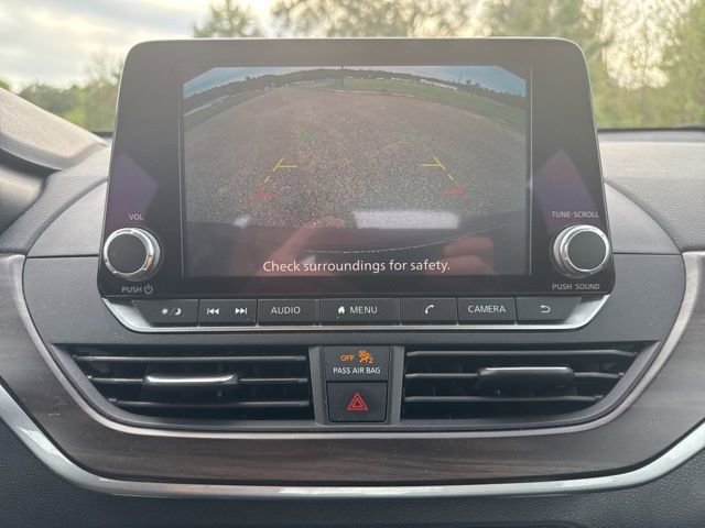 Used 2024 Nissan Altima 2.5 SV image 21