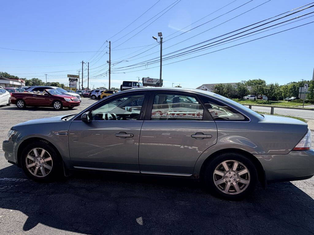 Used 2008 Ford Taurus SEL FWD image 3