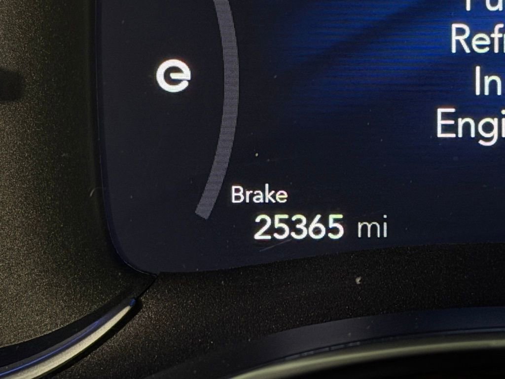 Used 2023 Chrysler Pacifica Pinnacle image 18