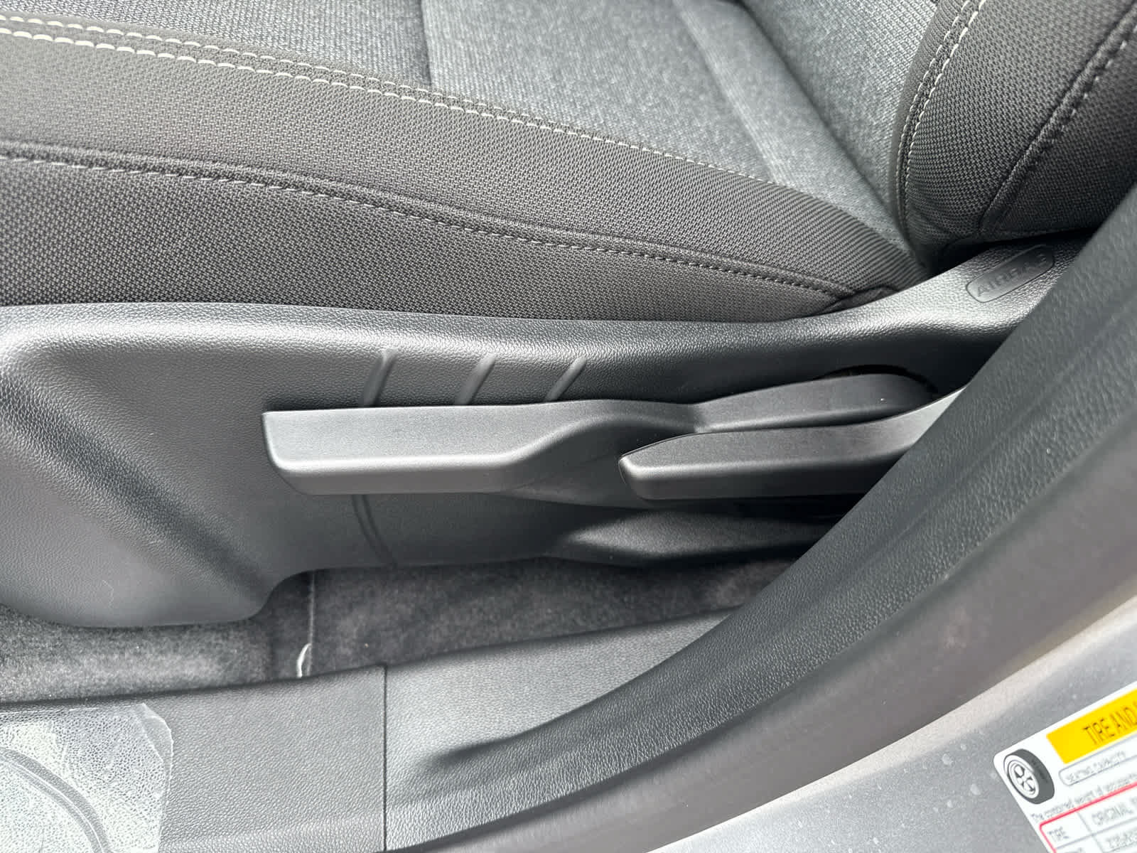 New 2027 GMC Terrain Elevation AWD/4WD image 13