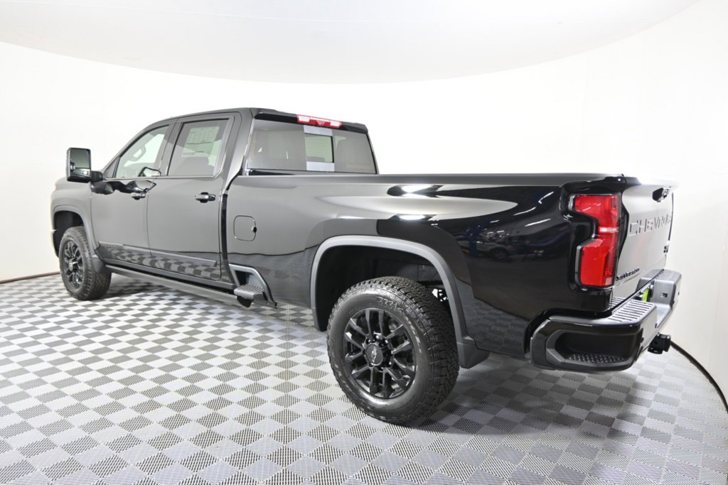 New 2026 Chevrolet Silverado 2500 High Country w/ High Country Premium Package image 4