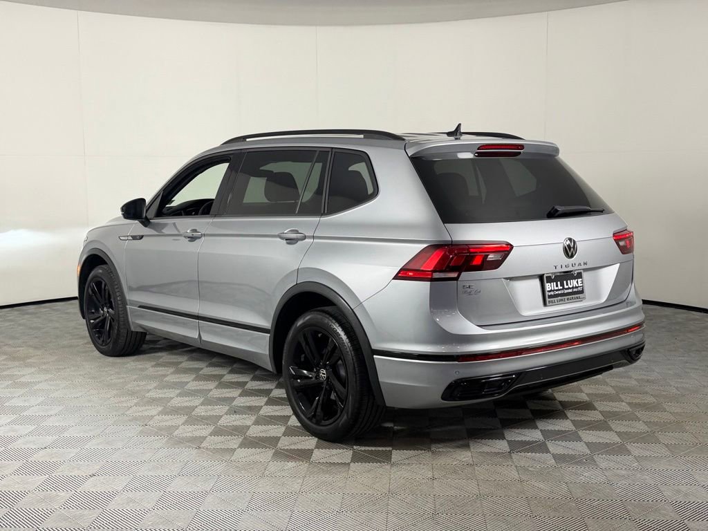 Used 2023 Volkswagen Tiguan SE R-Line FWD image 11