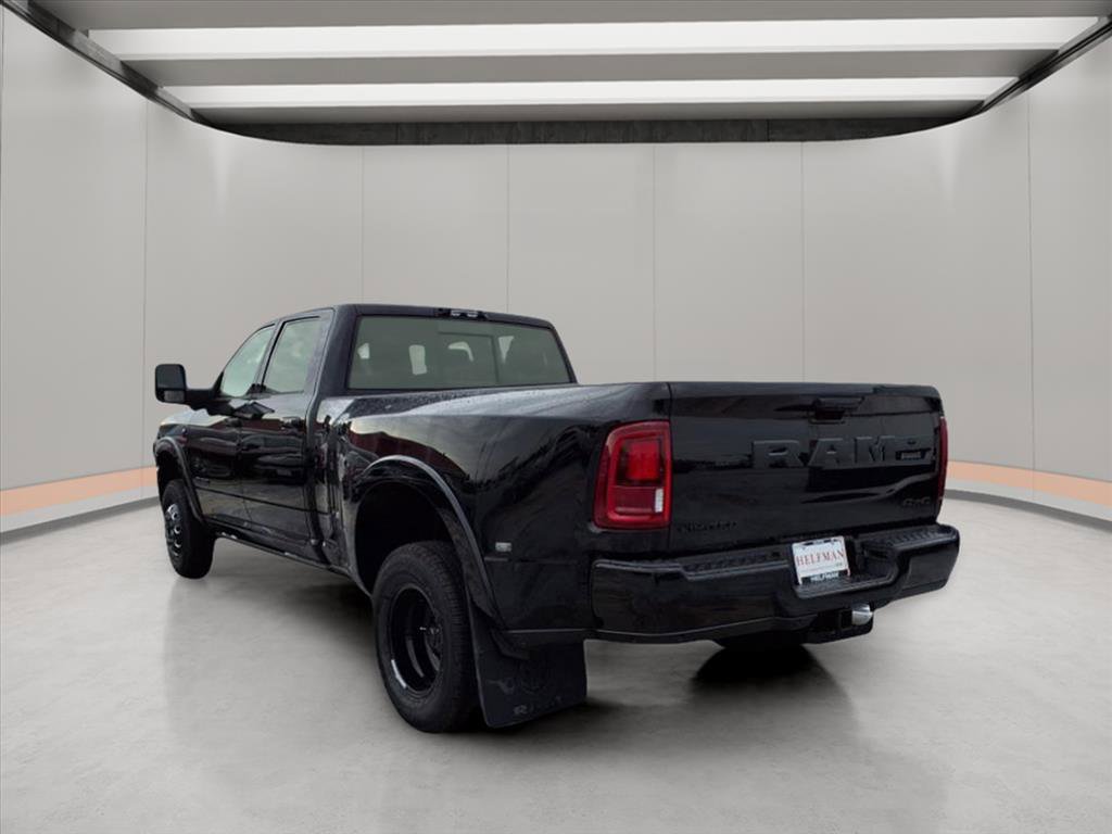 New 2025 RAM 3500 Limited image 5