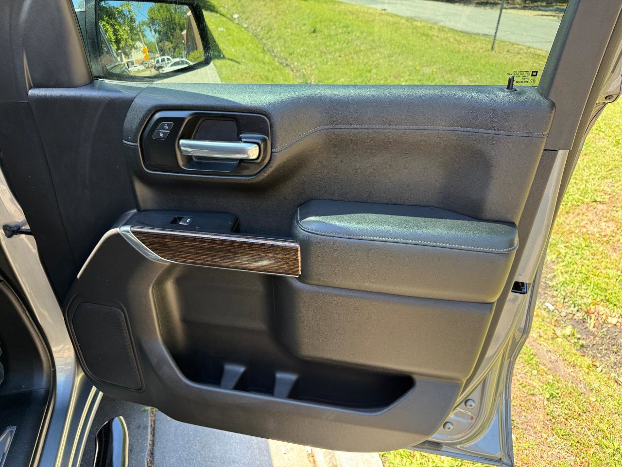 Used 2020 GMC Sierra 1500 SLE w/ SLE Value Package RWD image 19