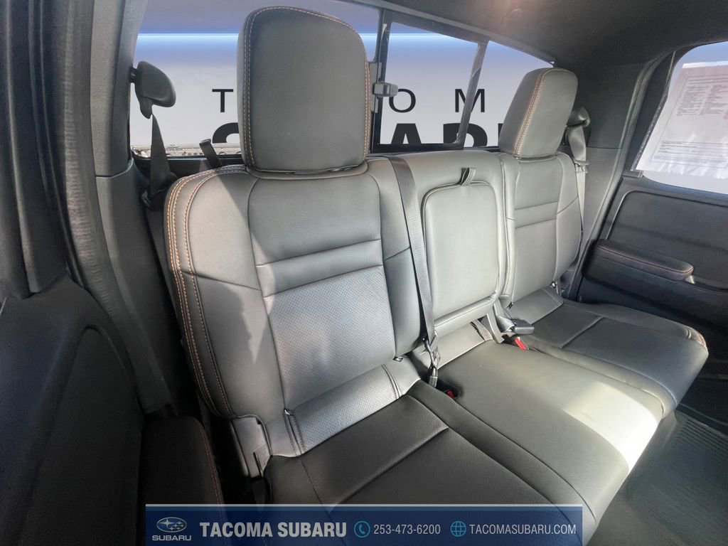 Used 2023 Nissan Frontier PRO-4X w/ Pro Convenience Package image 18