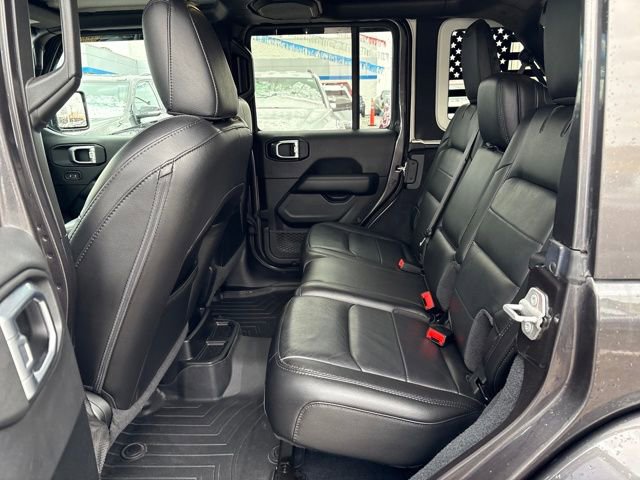 Used 2020 Jeep Wrangler Unlimited Sahara image 22
