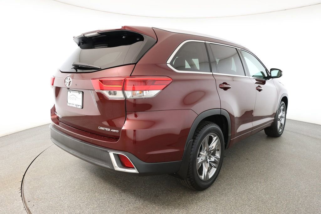 Used 2019 Toyota Highlander Limited Platinum image 4