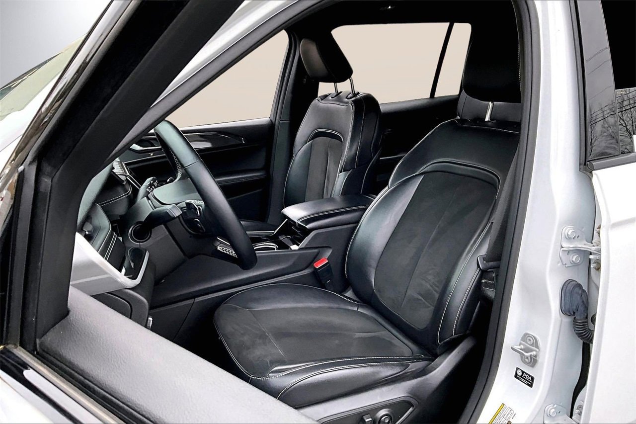 Used 2021 Jeep Grand Cherokee L Laredo image 20