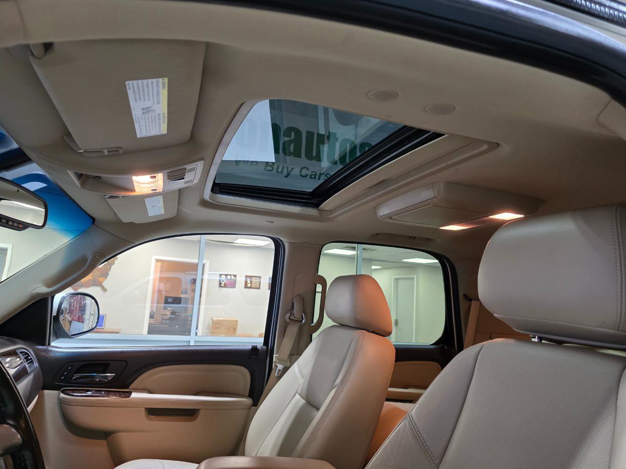 Used 2013 GMC Yukon Denali AWD/4WD image 40