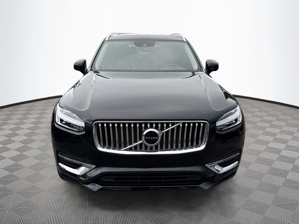 Used 2022 Volvo XC90 T8 Inscription AWD/4WD image 2