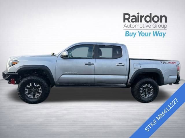 Used 2021 Toyota Tacoma TRD Off-Road AWD/4WD image 4