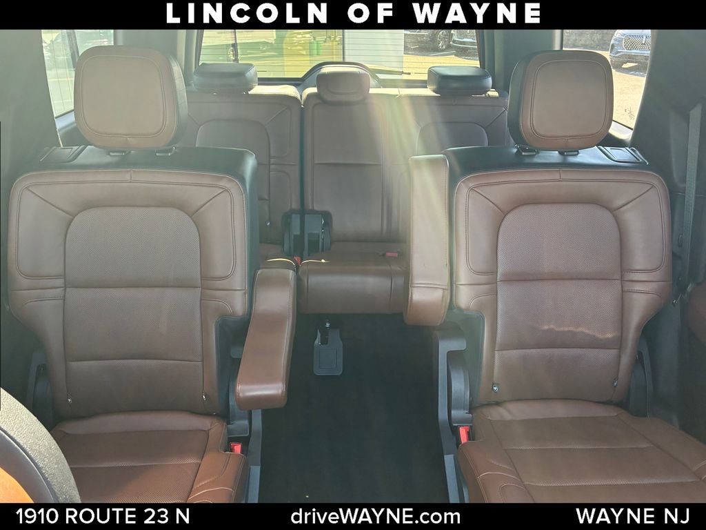 Used 2023 Lincoln Navigator Reserve AWD/4WD image 16