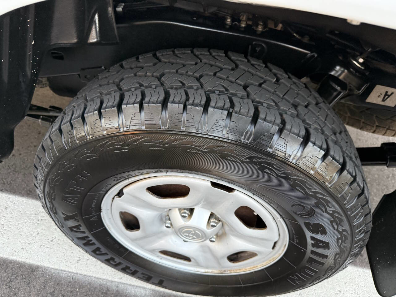 Used 2014 Toyota Tacoma 2WD Regular Cab image 11