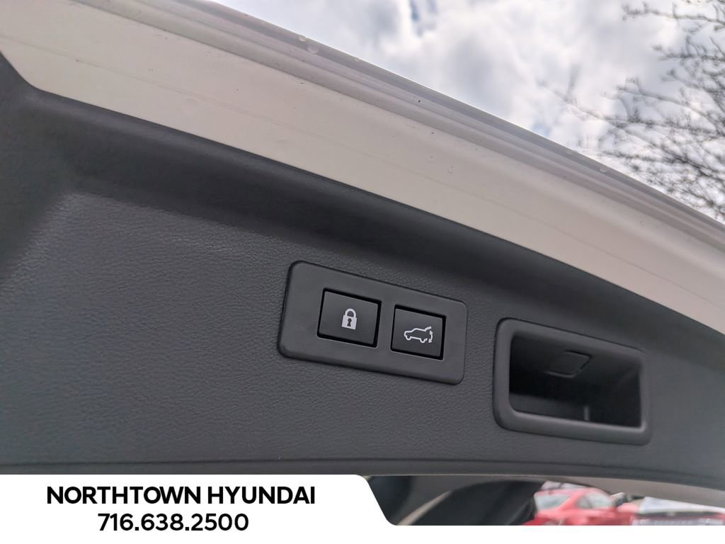 Used 2023 Subaru Forester Touring image 39