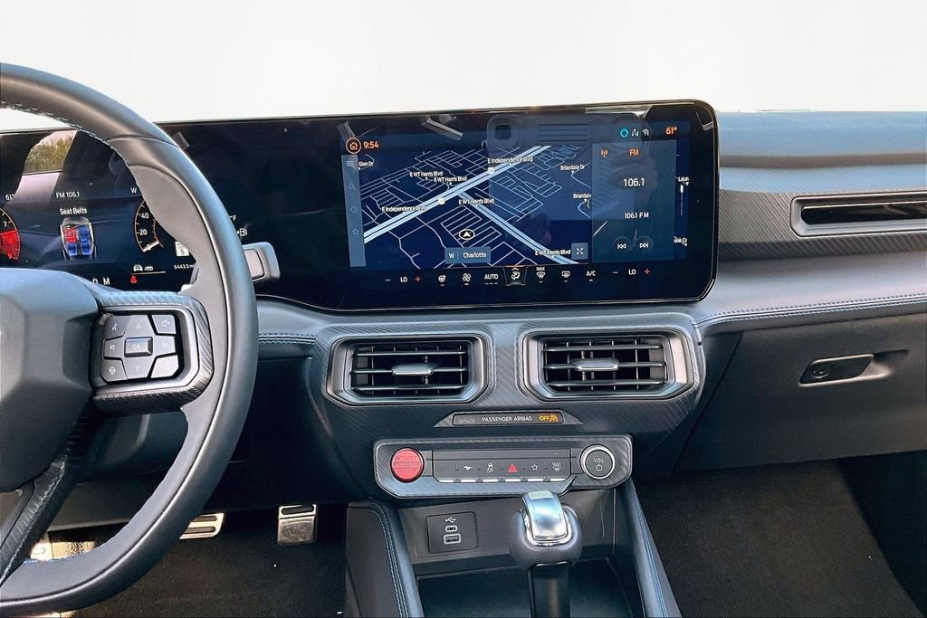 Used 2025 Ford Mustang Dark Horse image 9