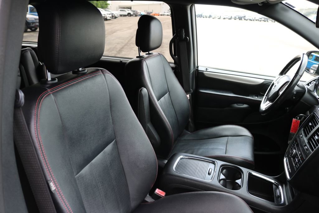 Used 2020 Dodge Grand Caravan GT image 19