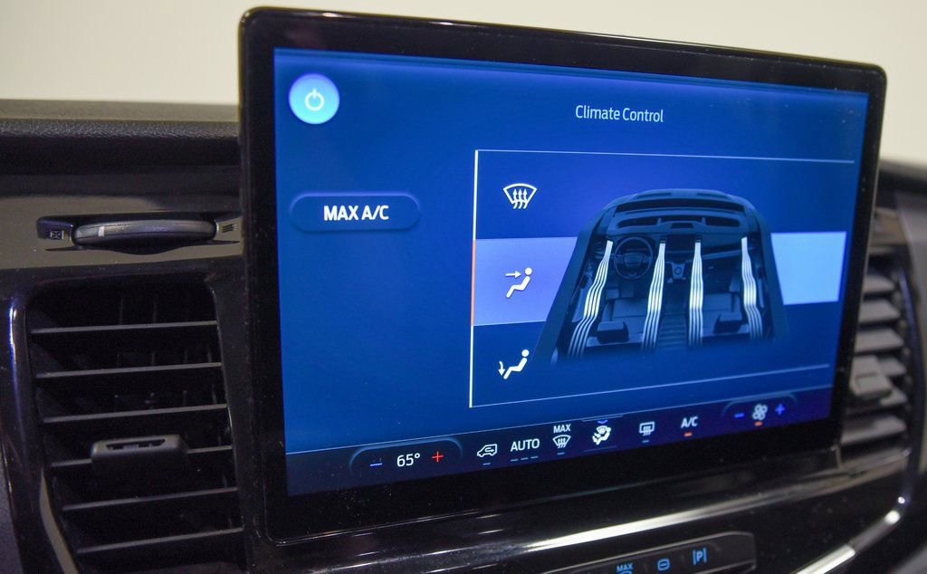 Used 2023 Ford Transit 350 XLT image 23