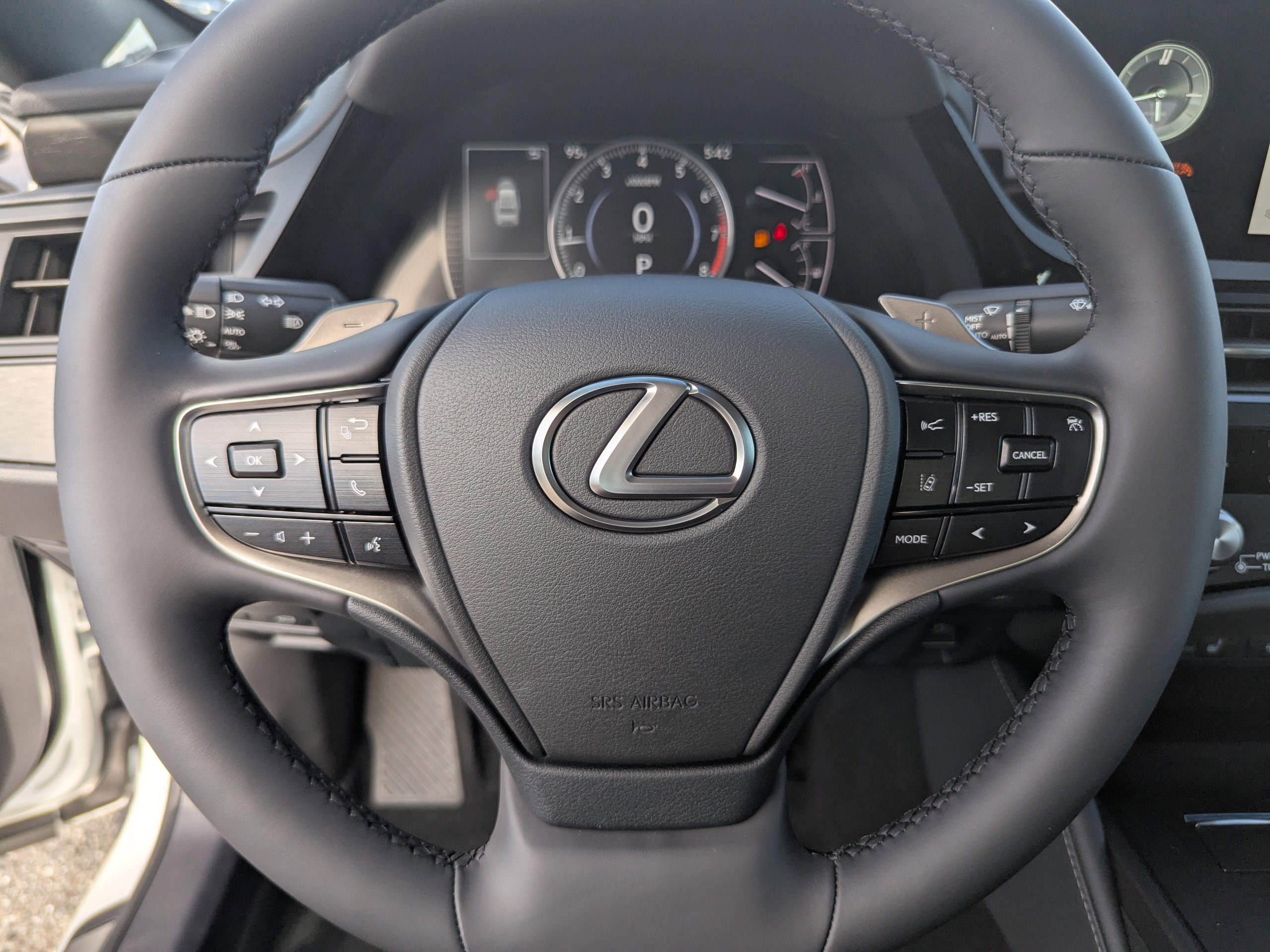 New 2025 Lexus ES 350 w/ Premium Package image 29