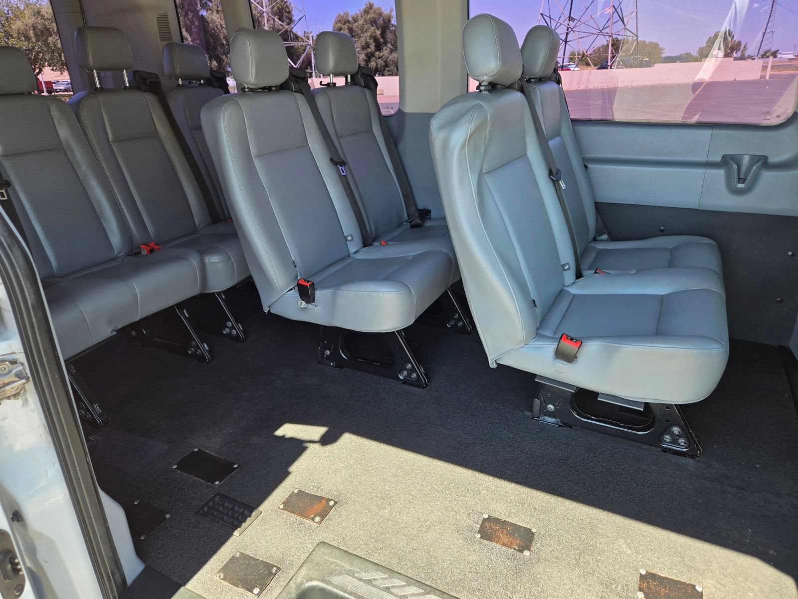 Used 2015 Ford Transit 350 XL RWD image 10