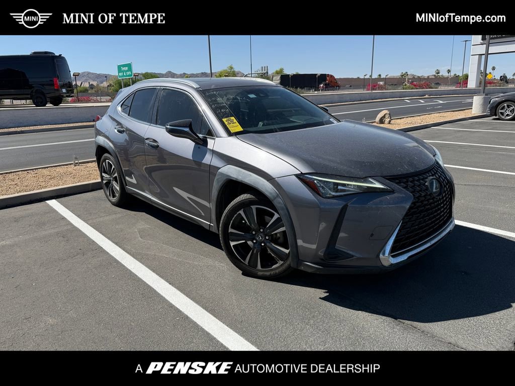 Used 2019 Lexus UX 200 image 1