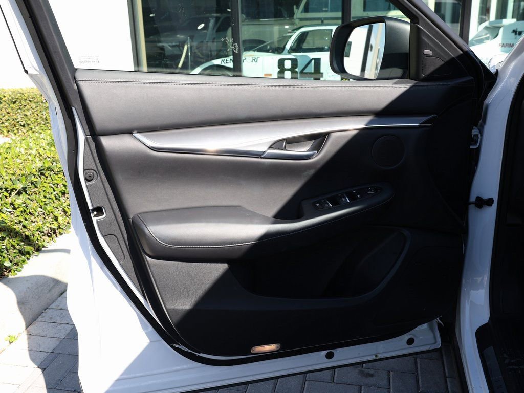 Certified 2025 INFINITI QX50 Pure AWD/4WD image 11