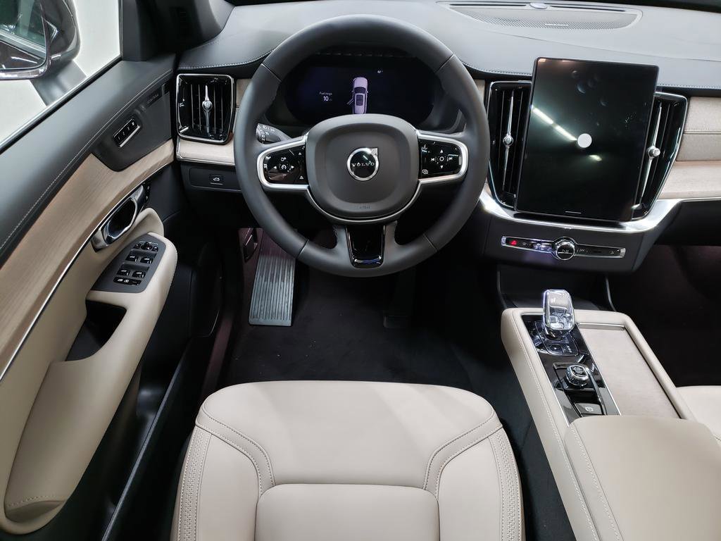 New 2026 Volvo XC90 B6 Plus w/ Protection Package Premier AWD/4WD image 10