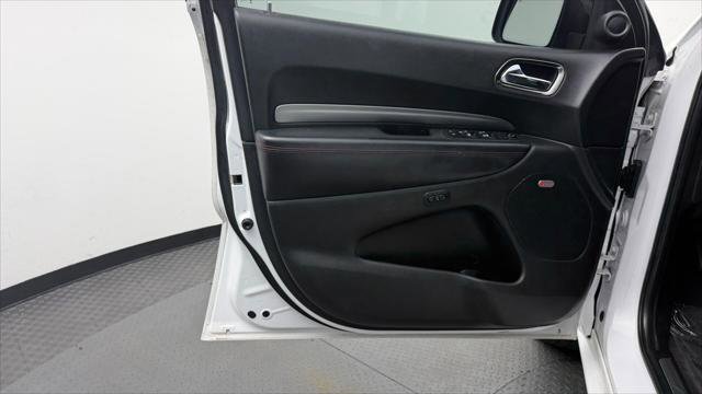 Used 2018 Dodge Durango R/T w/ Technology Group RWD image 13