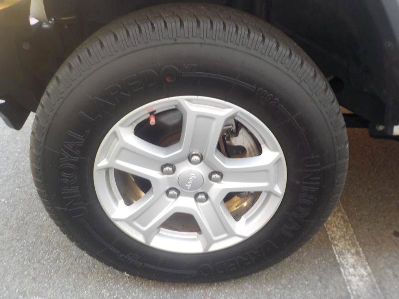 Used 2019 Jeep Wrangler Unlimited Sport S image 35